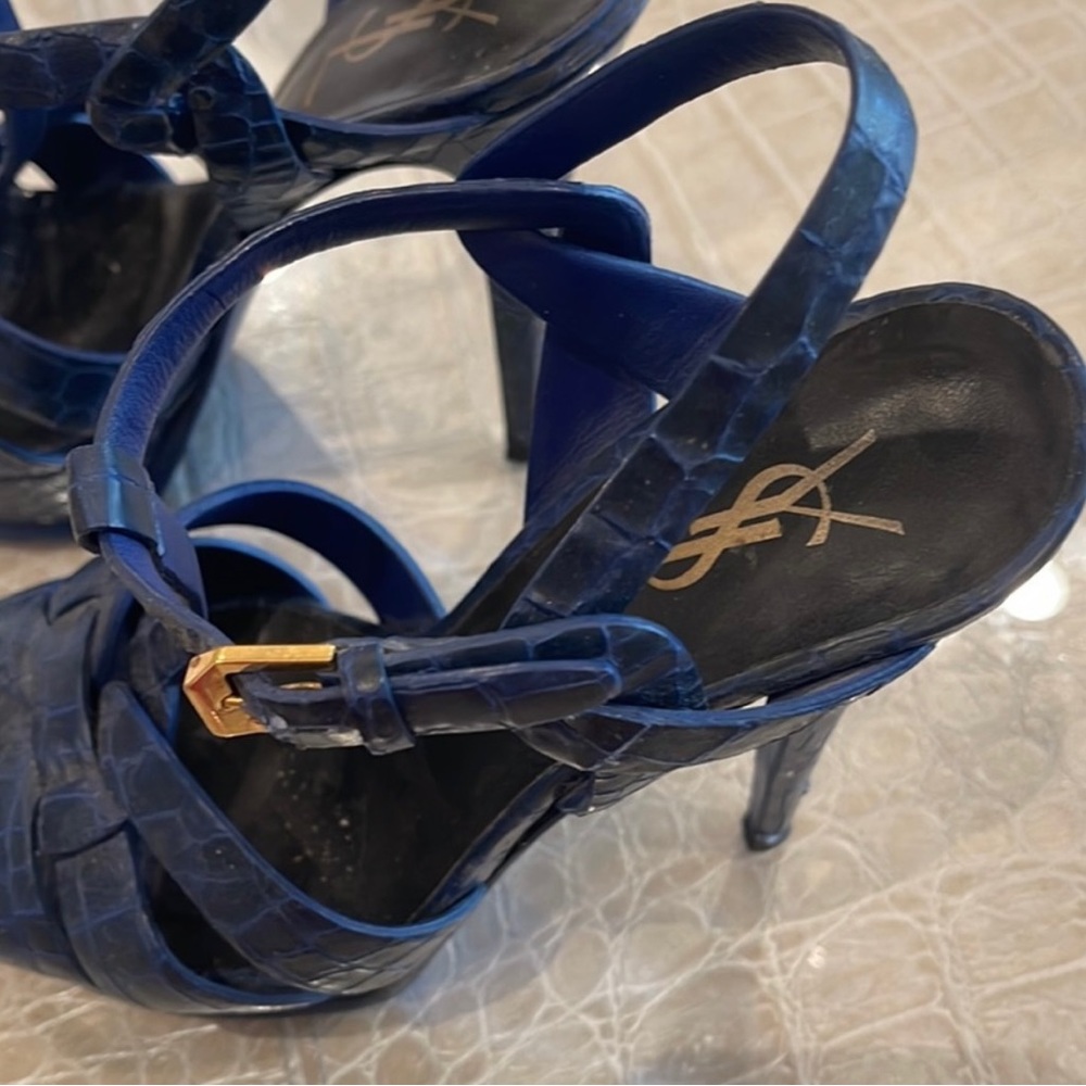 Y es St Laurent extremely high heel shoes in navy